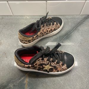 ⭐️Animal print sneakers⭐️C